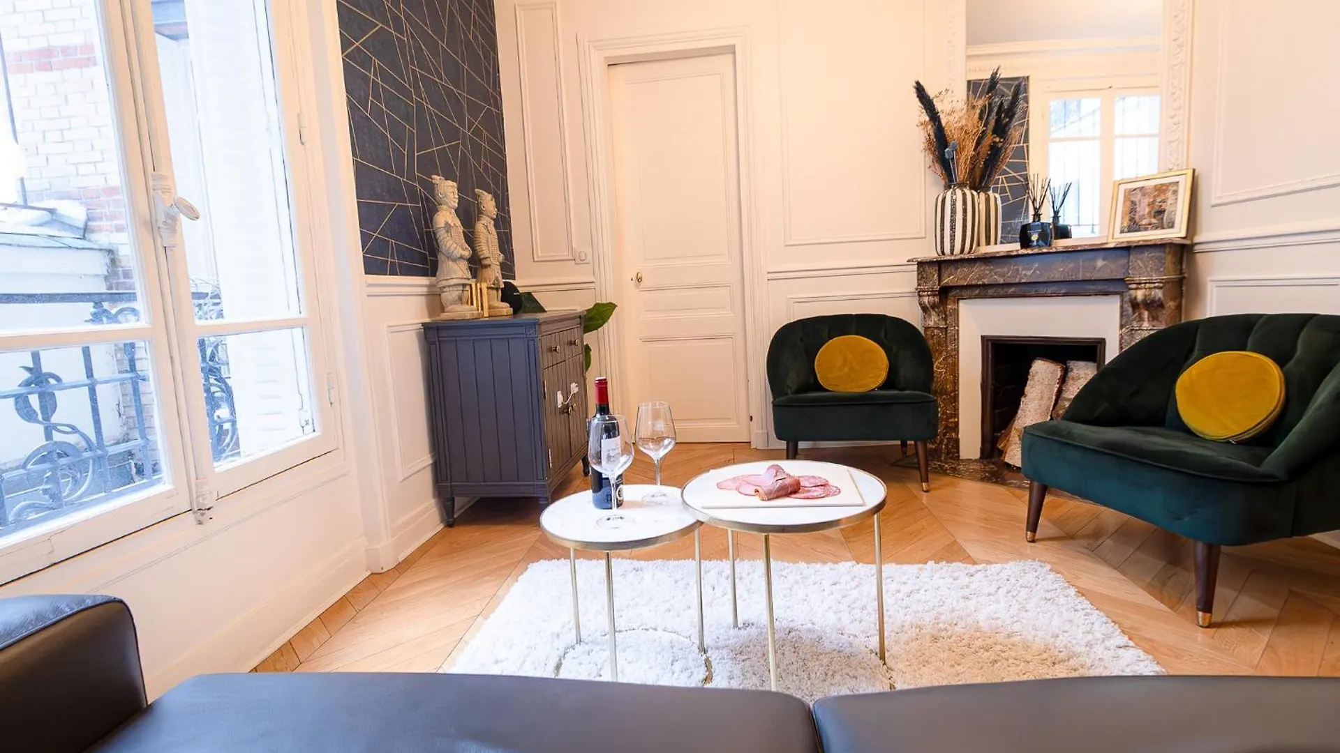 Апартаменты Chic Et Cosy Париж